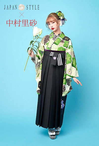 中村里砂　袴